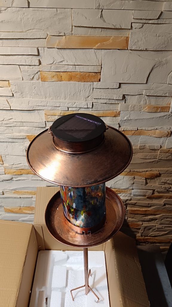 Karmnik solarny dla ptaków