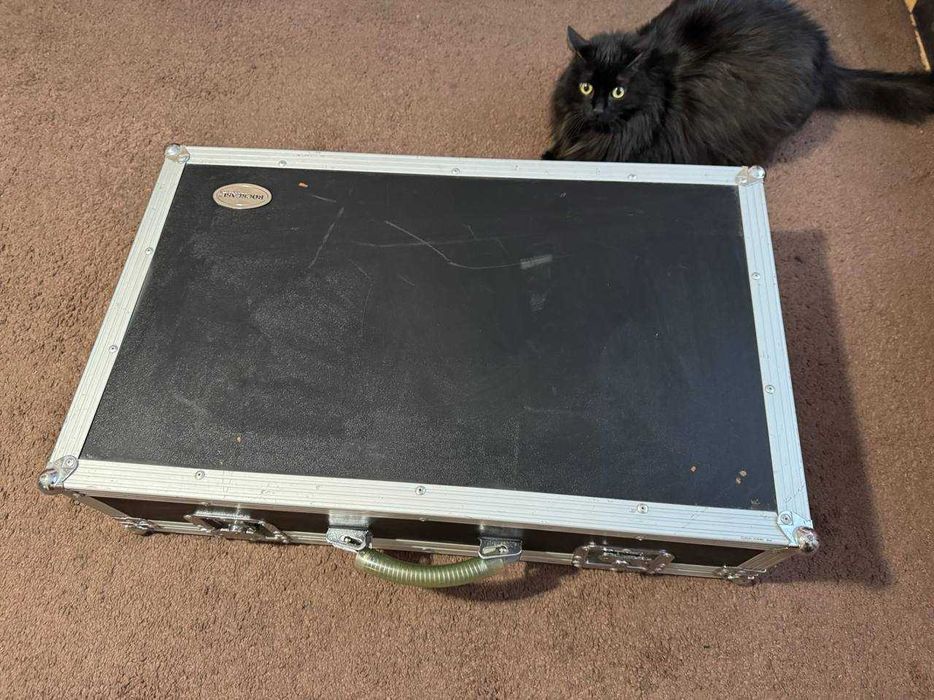 Педалборд ROCKCASE RC23120В з блоком живлення