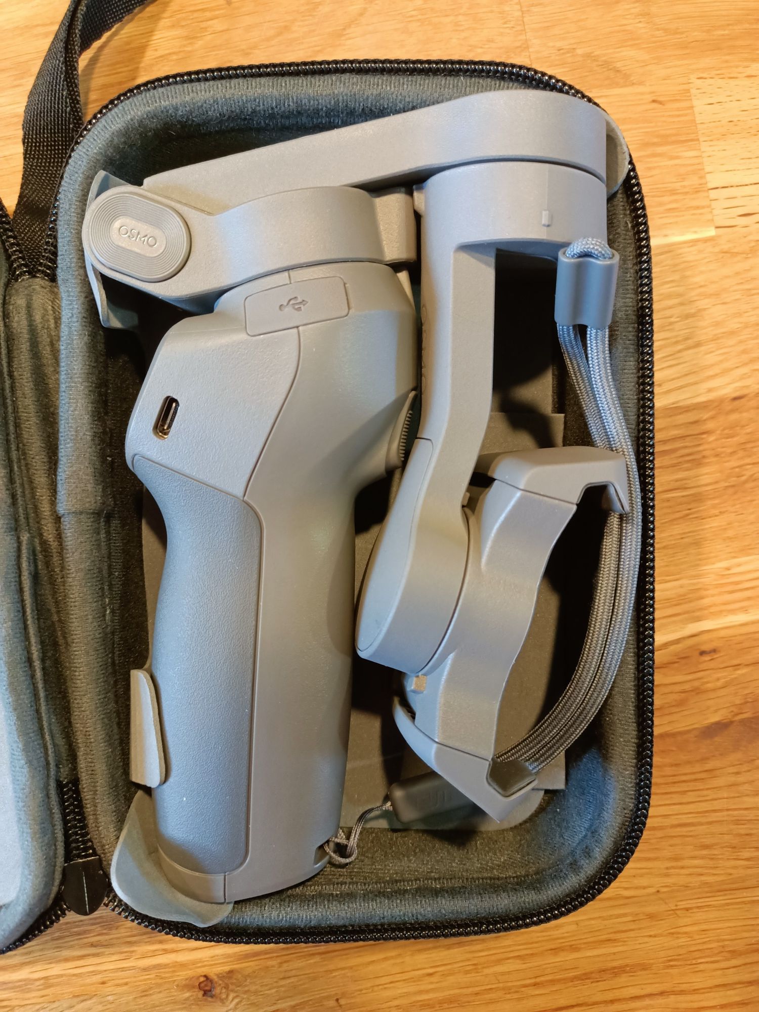 Osmo Mobile 3 Combo Gimbal dji