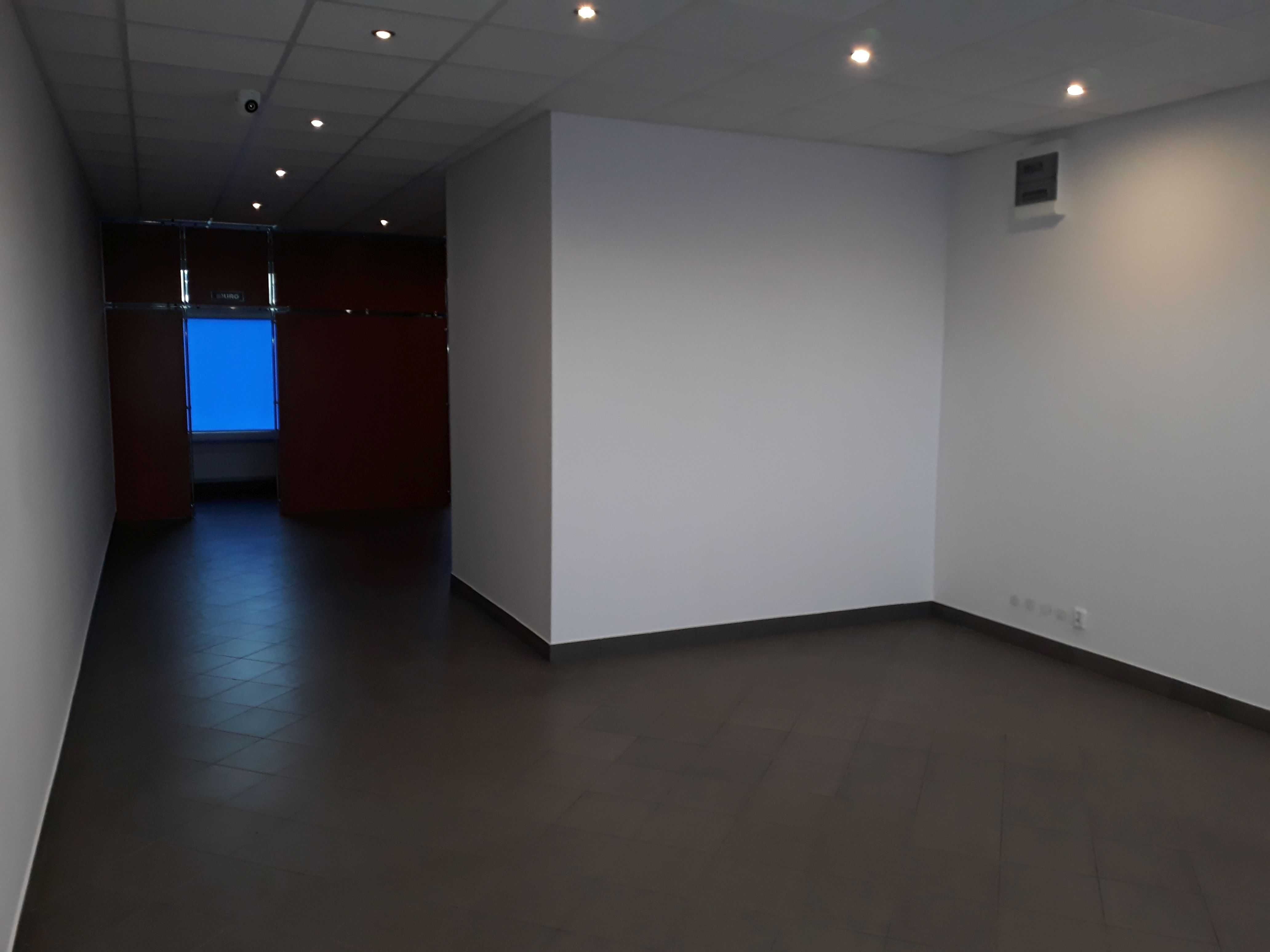 Lokal handlowy usługowy biurowy 87m2 os. Sady