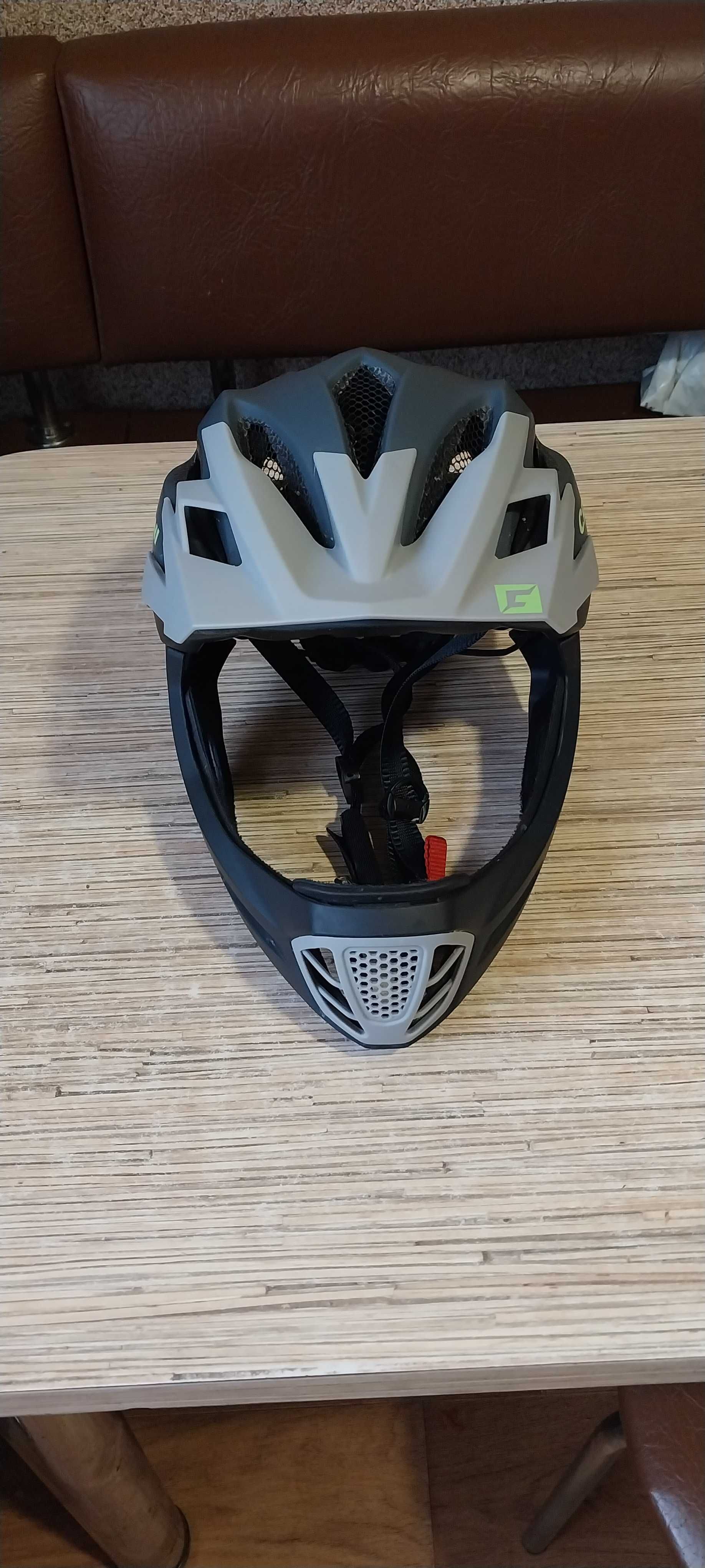 Велошолом Cratoni C-Maniac S/M (52-56 см)