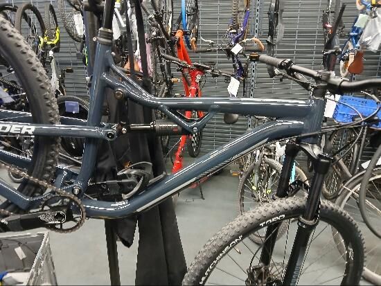 A 50 - Btt all mountain bicicleta btt