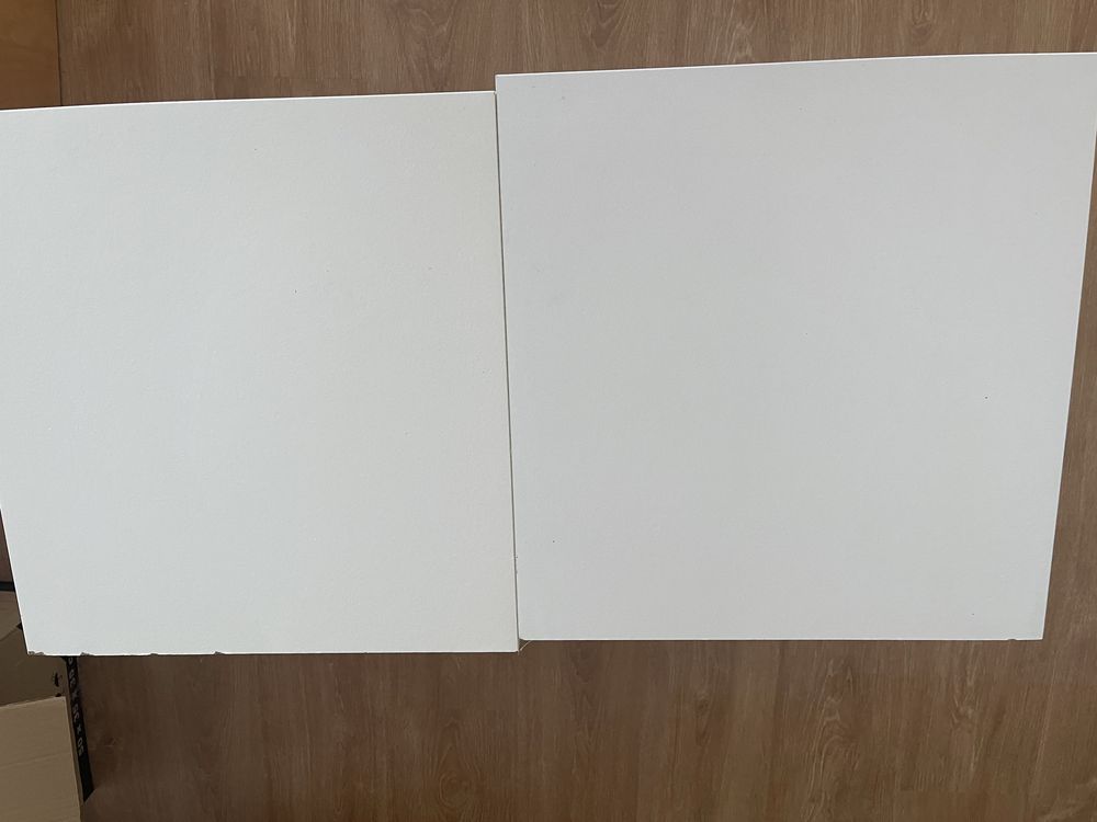 2 mesa de cabeceiras Ikea