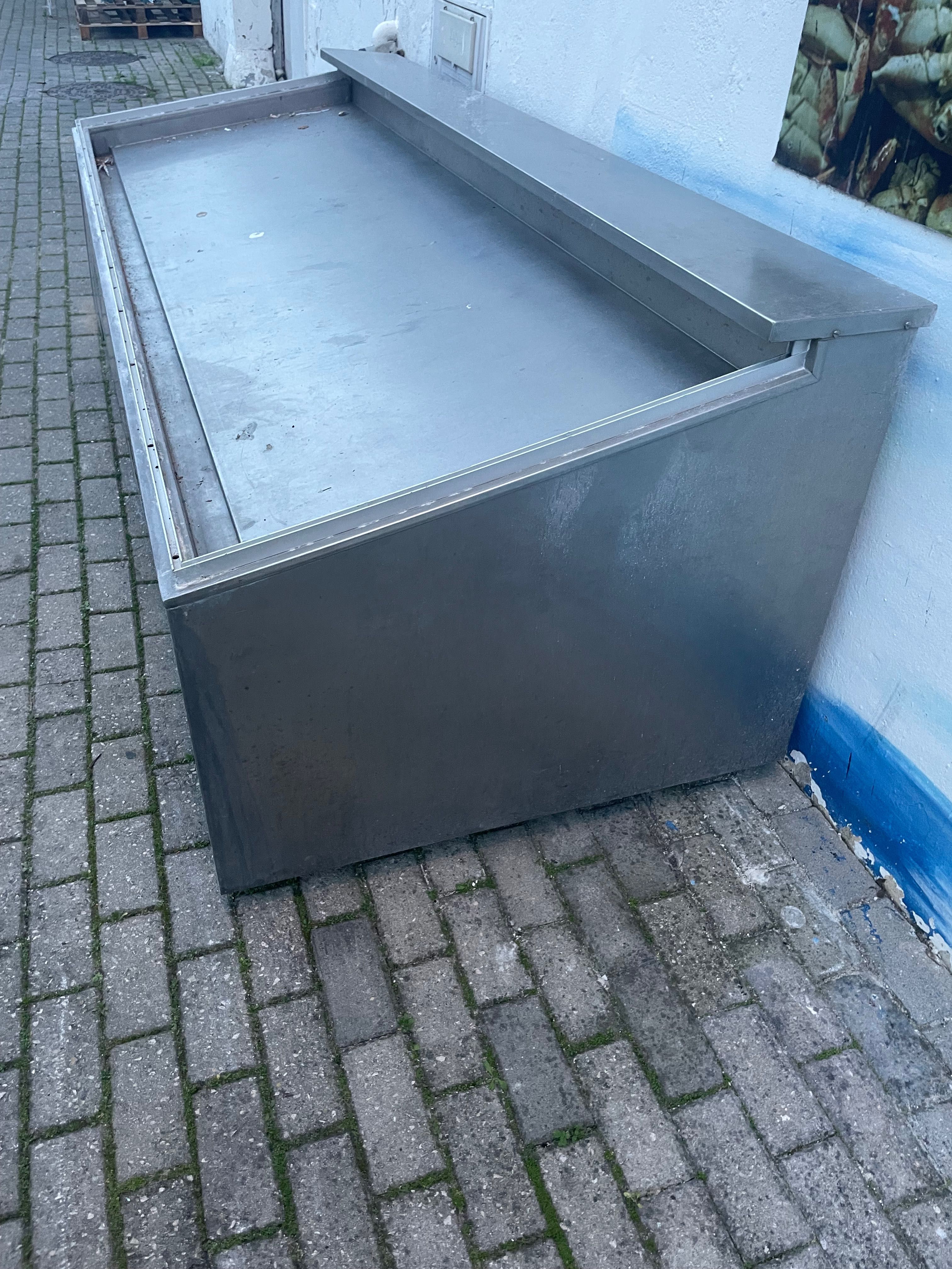 Bancada neutra para peixe