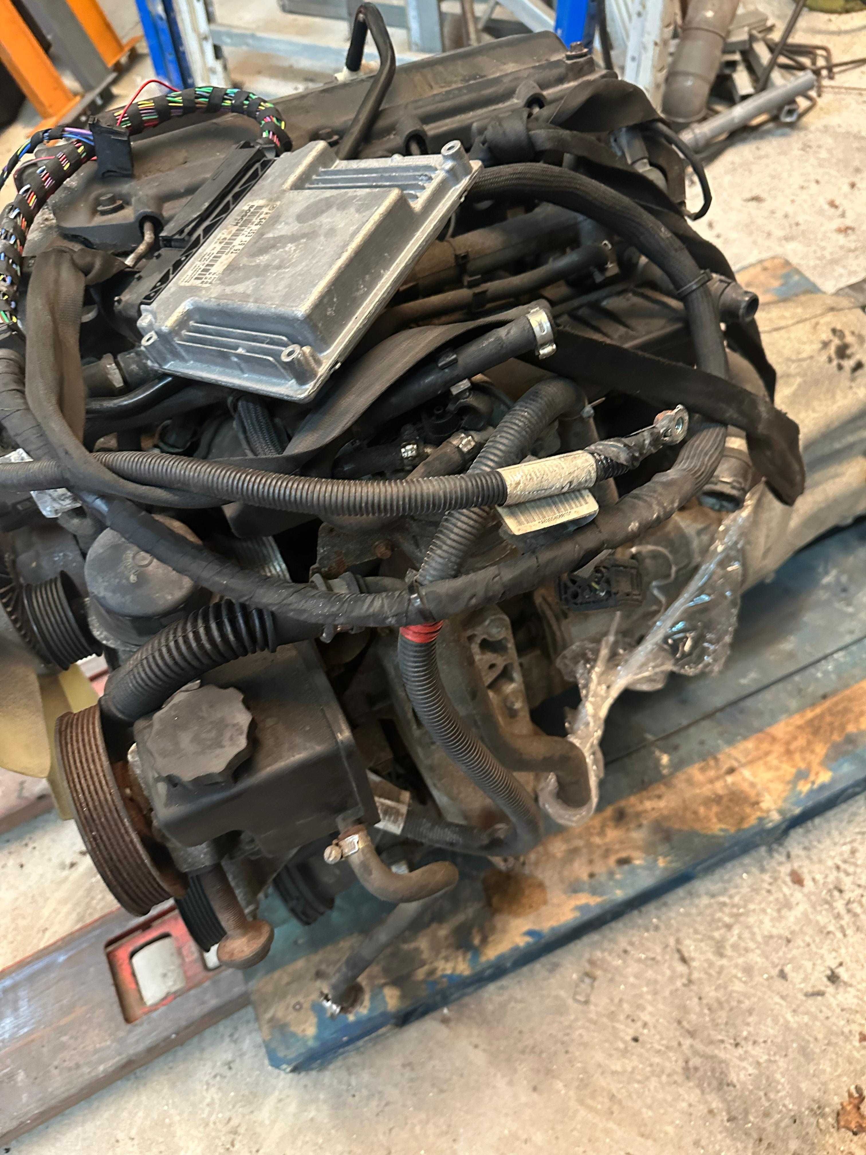 MOTOR MERCEDES VITO 2.2 W639 OM694