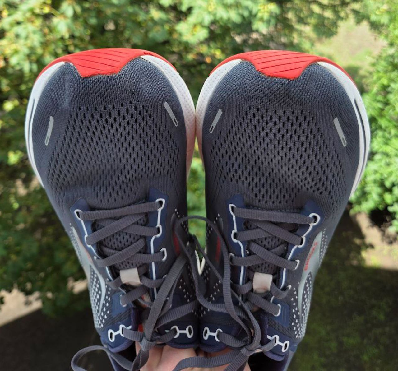 48.5р Brooks Adrenaline GTS 22 чоловічі спортивні кросівки