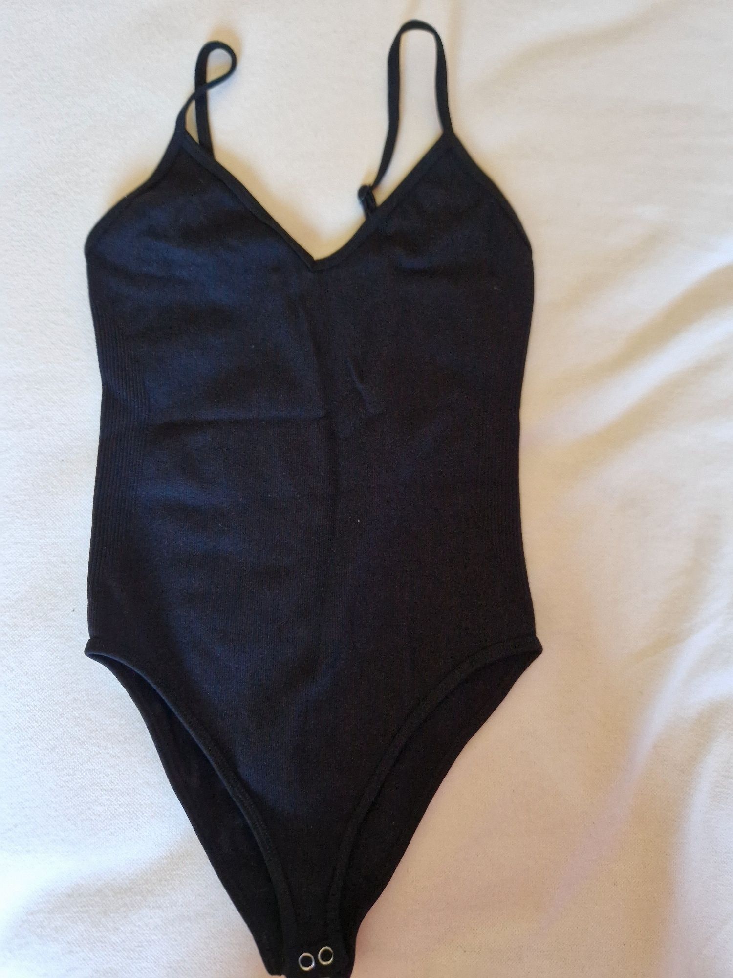 Body preto justo