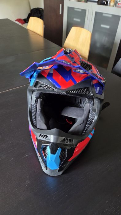Capacete LS2 Subverter Evo