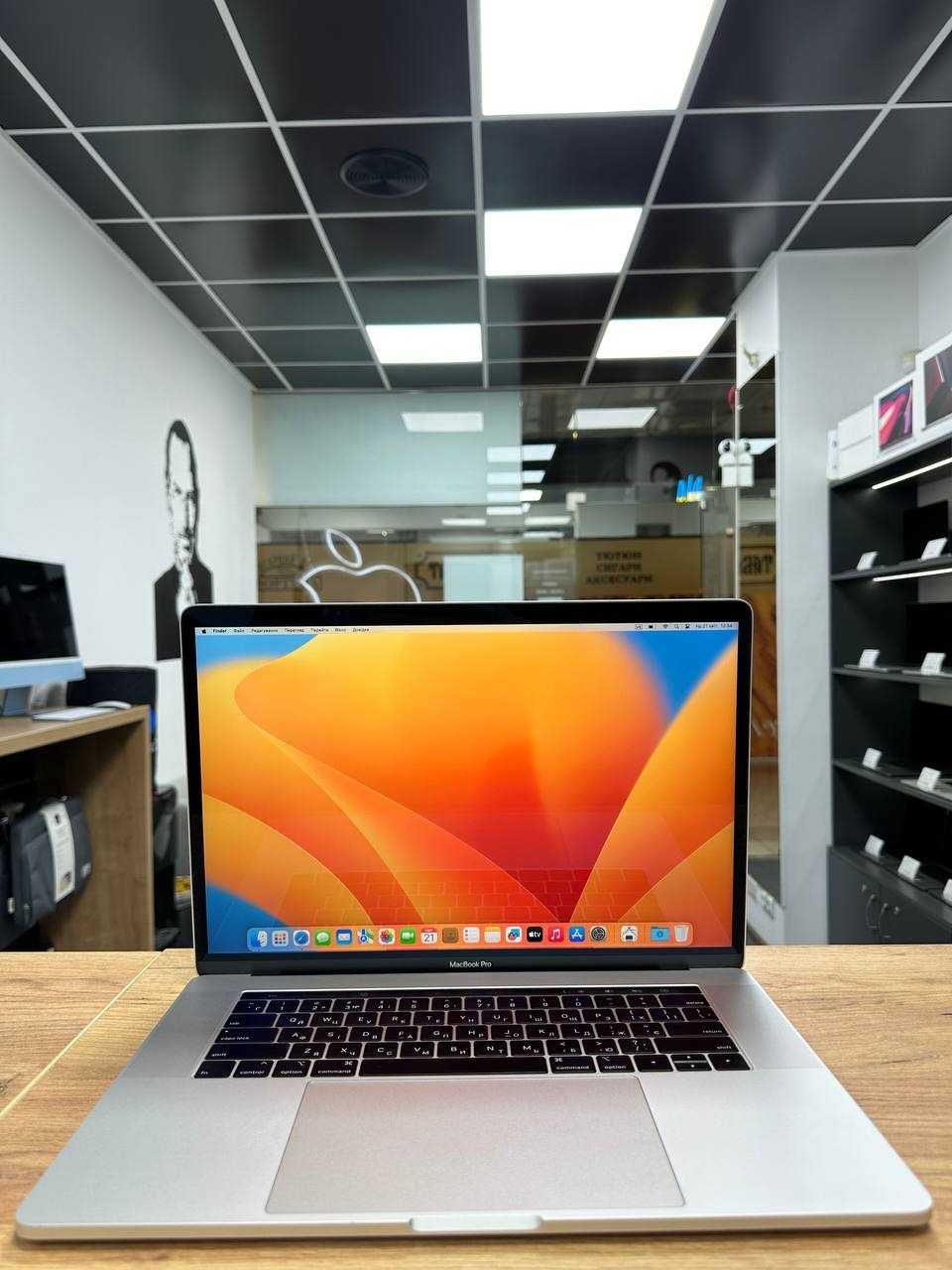 I7|16|512 Гарантія MacBook Pro 15 2019(ні 2018) Ідеальний стан Макбук