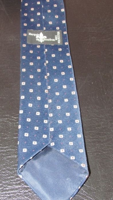 Elegancki Krawat jakich mało marki Marquis de Bourbon z Francji nr 18