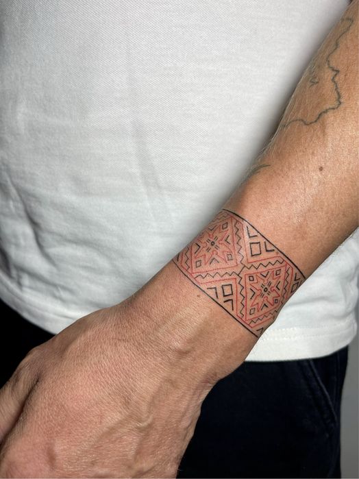 Татуювання. Кольорові тату. Виправлення tattoo.