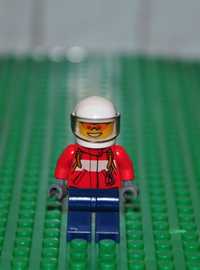 F0560. Figurka LEGO Town - cty0323 Fire - Pilot Male
