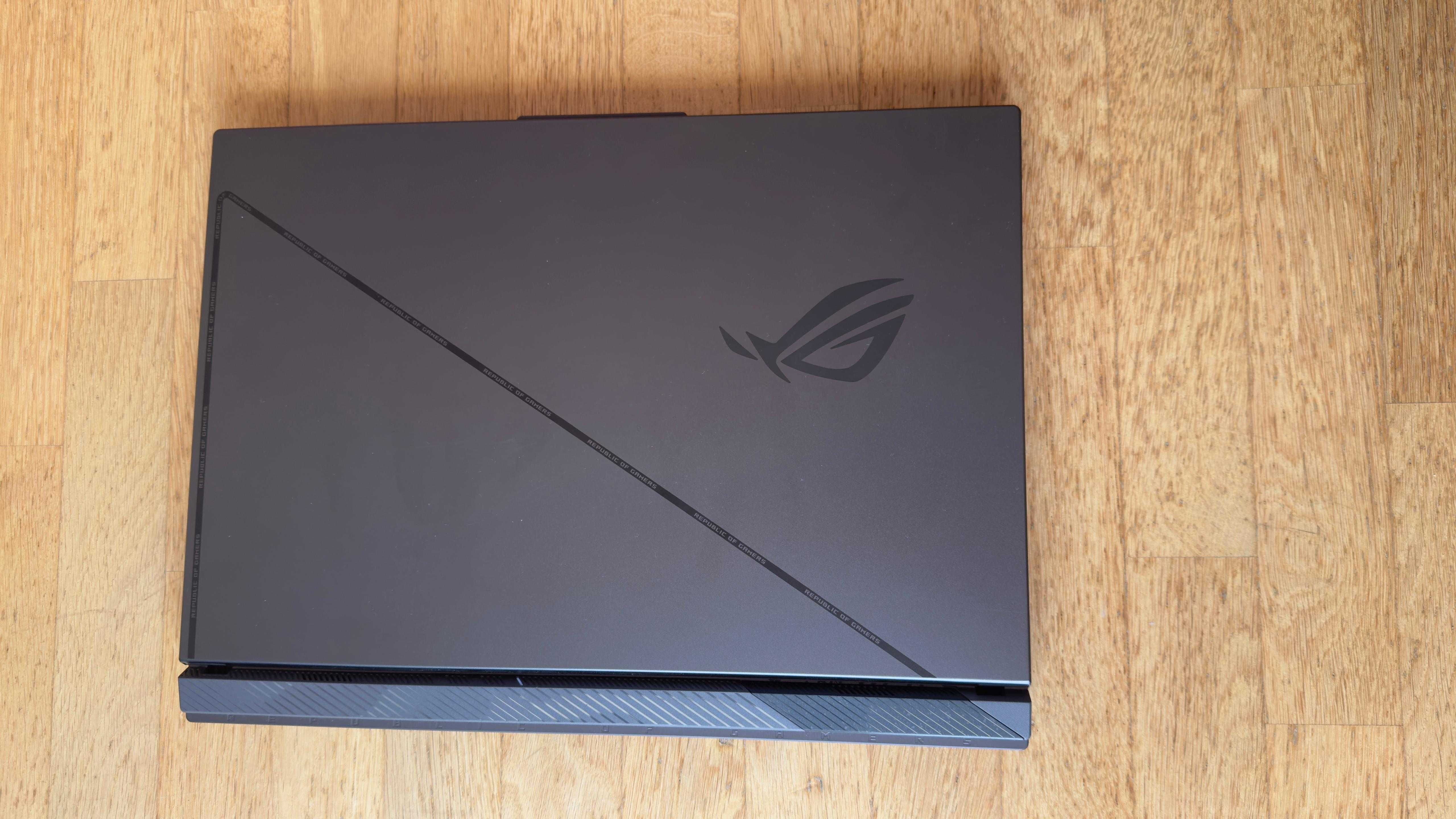 Asus ROG Strix G18 G814JI-93B47CB1