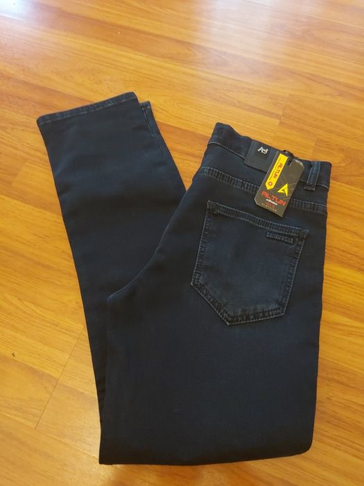 Новые джинсы Турция р.152-158см