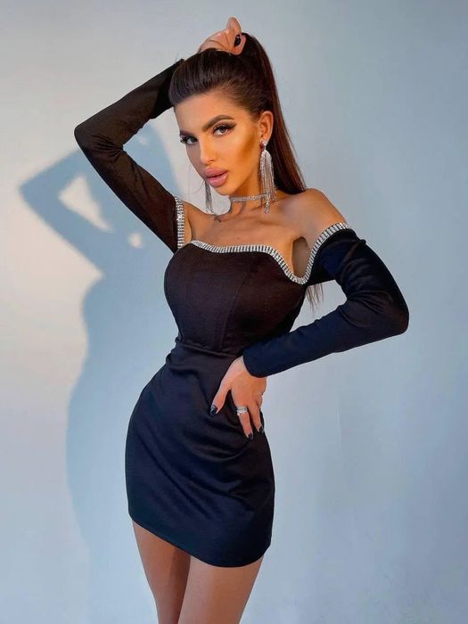 Нове плаття з біркою