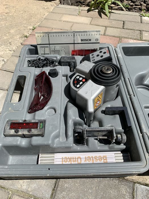 Ротаційний лазерний нівелір Bosch BL 100 VHR