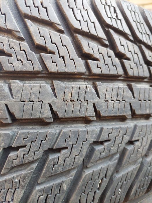 Зима. 235/60/17. Нокиан. Комплект, Резина, Шины.