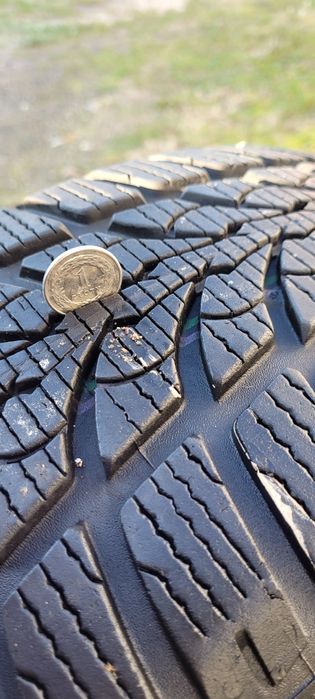 Koła zimowe 4 sztuki  toyota t25 corolla verso 205 65 r 16