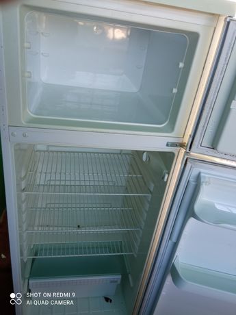 Продам німецький холодильник Privileg