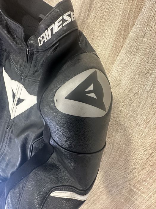 Casaco Dainese n° 54 em pele