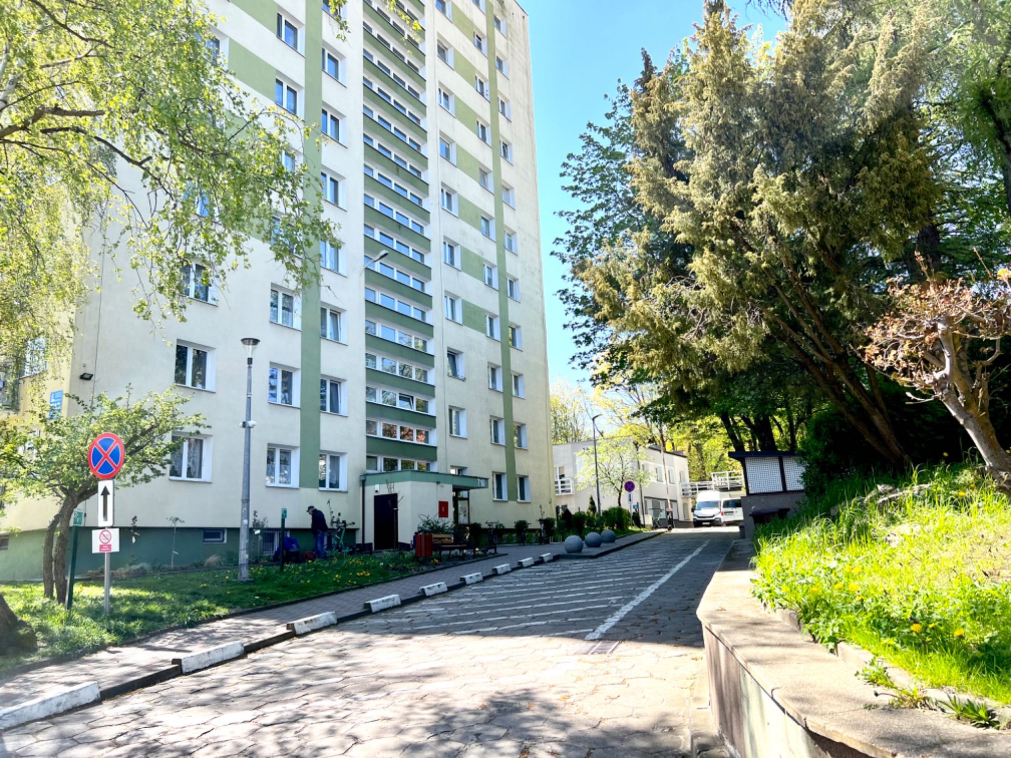 Mieszkanie w Sopocie/3-pokoje/6 osób/balkon/widok na morze/parking