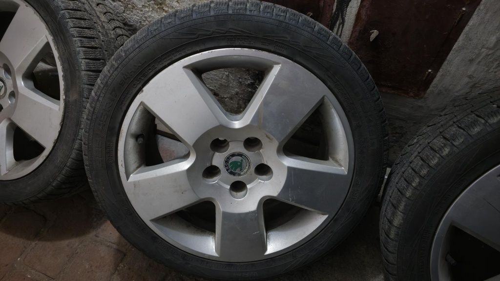 Koła 5x112 Felgi aluminiowe opony zimowe Nokian WR A4 6-7mm