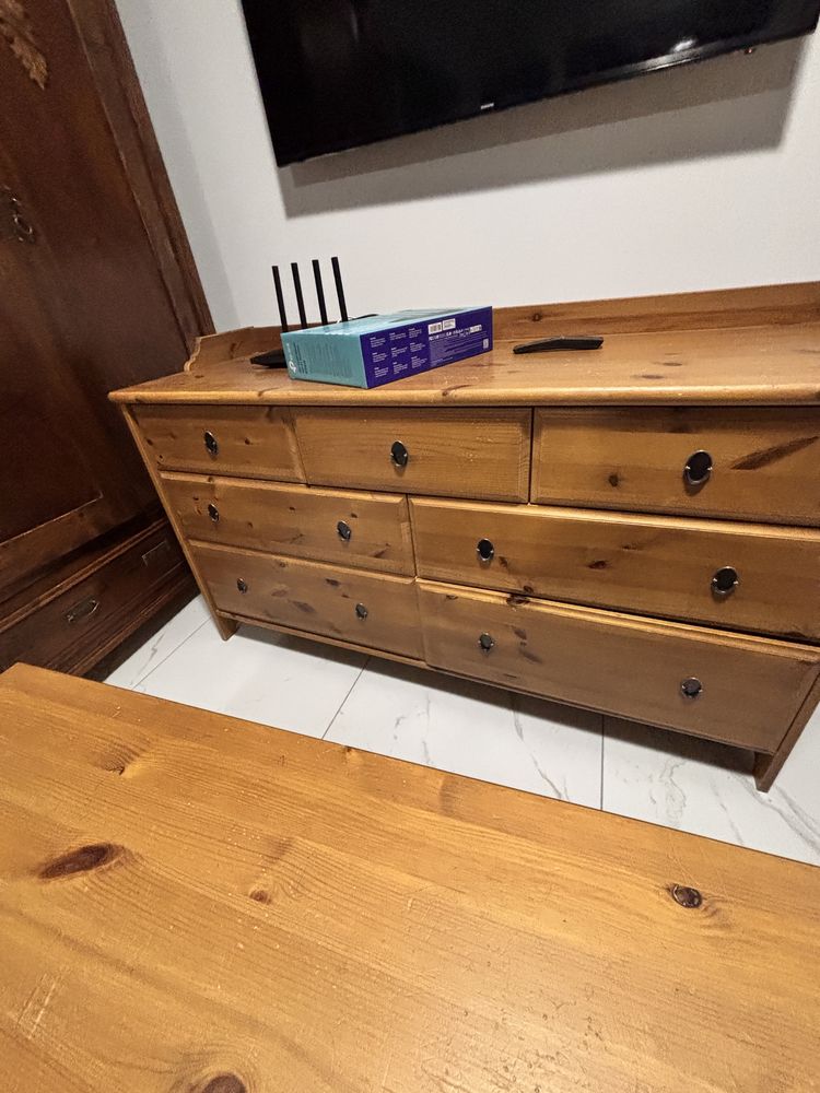 Meble drewniane Ikea Leksvik