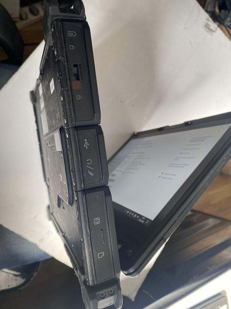 Захищений Трансформер Планшет Getac v110 G3 11.6" IPS Тачскрін i5-6200