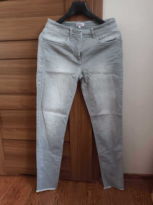 Spodnie damskie dżinsowe " Designer" , rozm. S