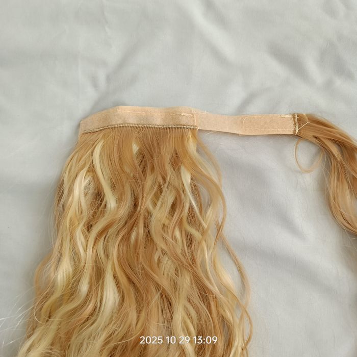 Doczep do włosów, do kucyka.