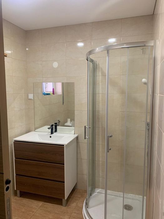 Quarto para arrendar