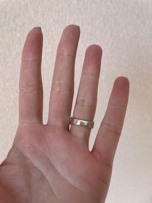 Перстень срібний з цирконами, р.17