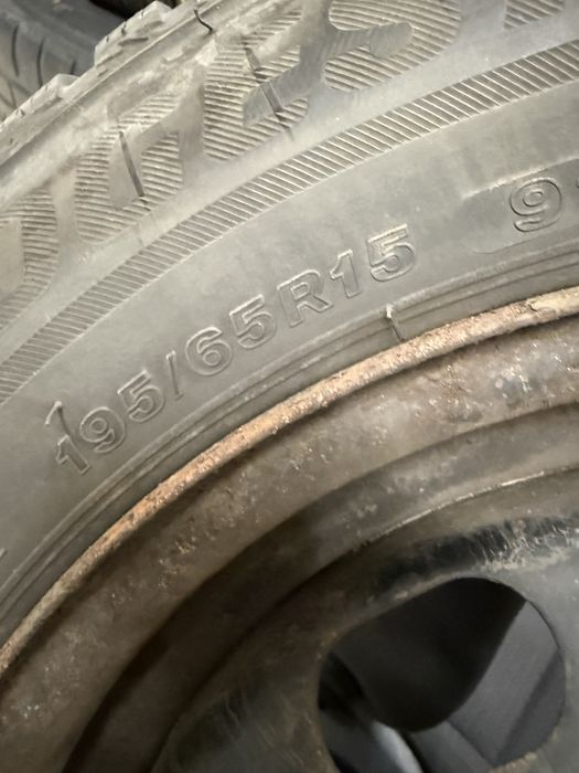 Kola zimowe 15” dwa komplety bridgestone i nokian