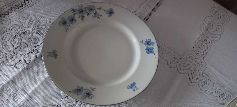 Блюдо круглое 30 см с цветами, тарелка