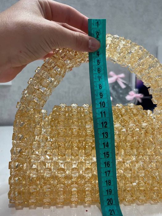 Сумочка ручної роботи з бісеру