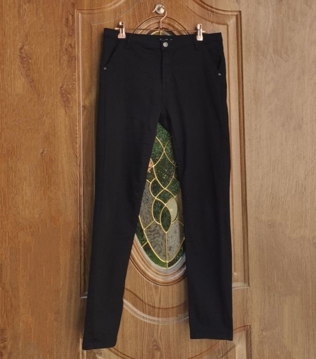 Czarne spodnie Moon girl rozmiar M/L