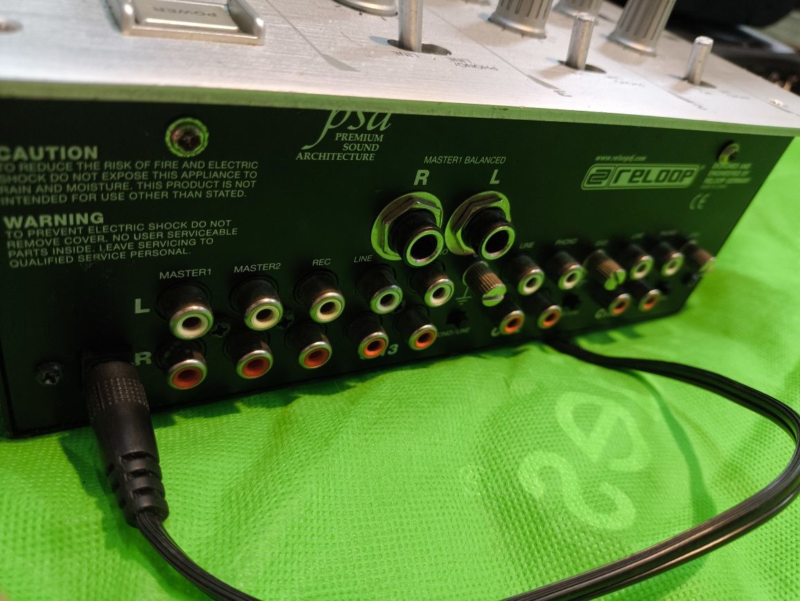 Mesa de mistura RMX- 30 Reloop Dj