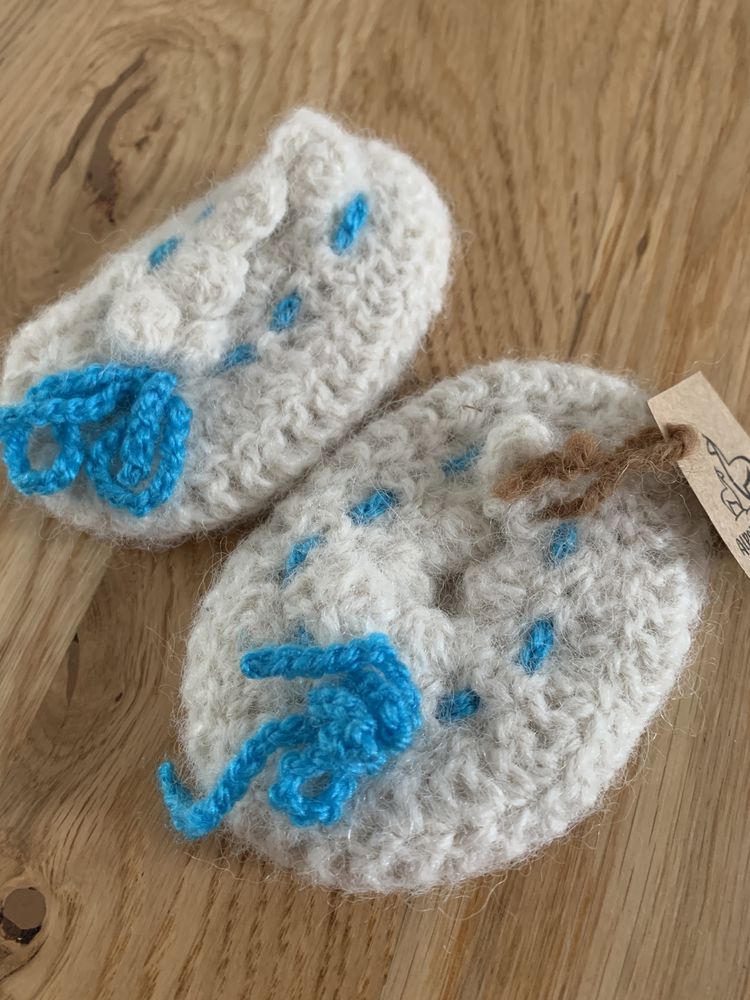 Buty buciki niechodki wełna alpaka nowe handmade niemowlak chrzest