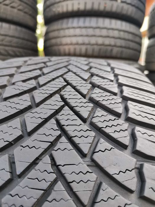 zima Bridgestone 225/45/17 6mm z 2020r