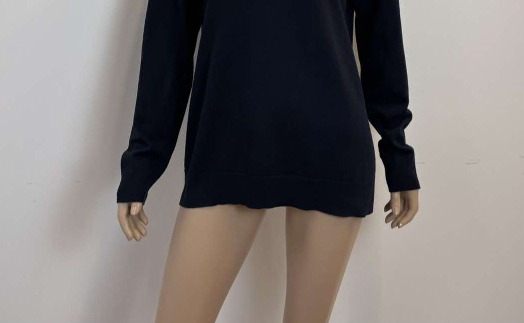 Filippa K sweter damski L wełna 
50%wełna 
Rozmiar L 
kolor:granatowy