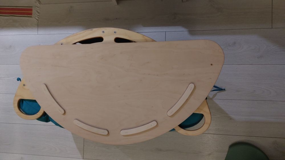 Bujak Montessori że zjeżdżalnią, stolikiem + poduszka