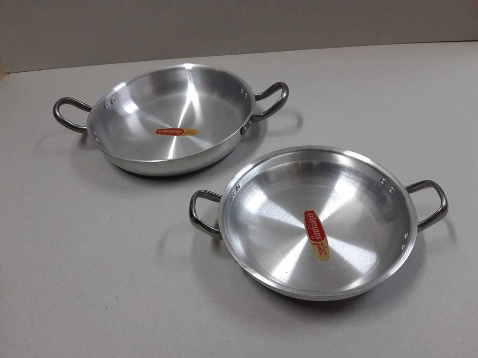 Frigideiras vintage silampos, com asas