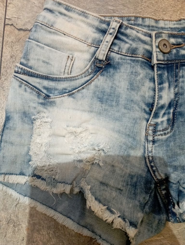 Krótkie damskie spodenki jeans rozm. 29