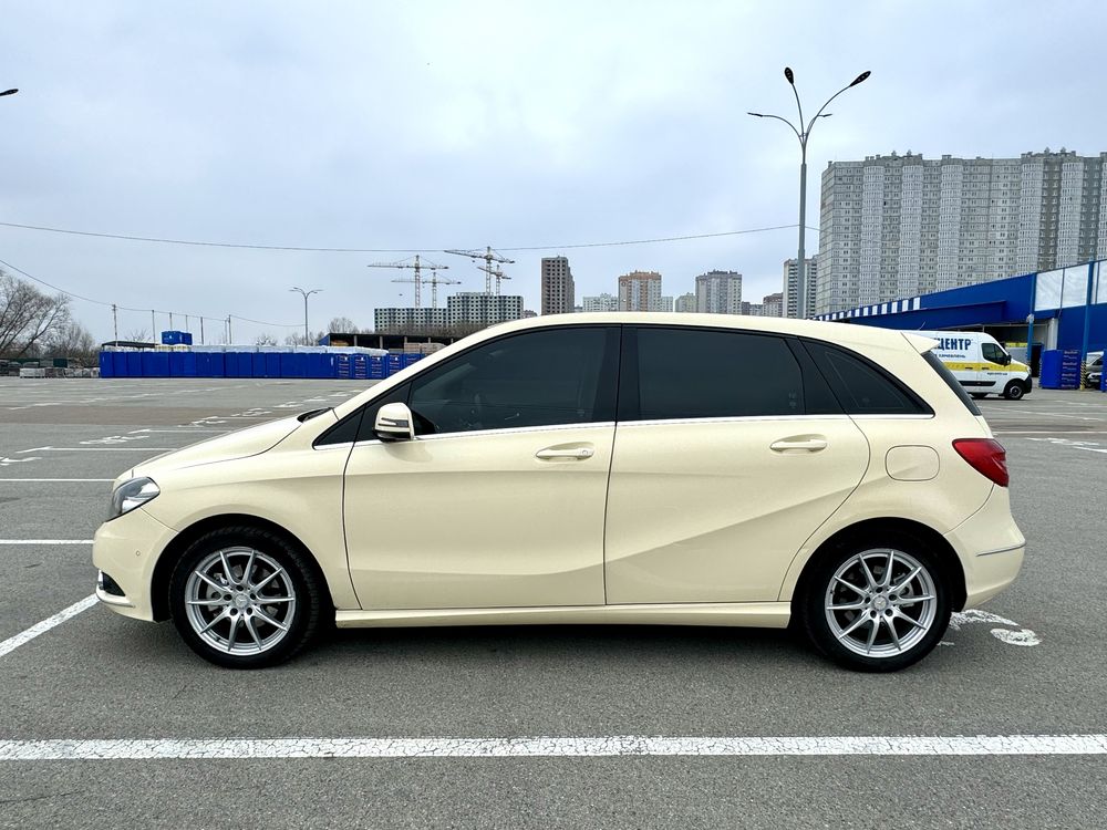 Mercedes-Benz B-Class 2014 от владельца