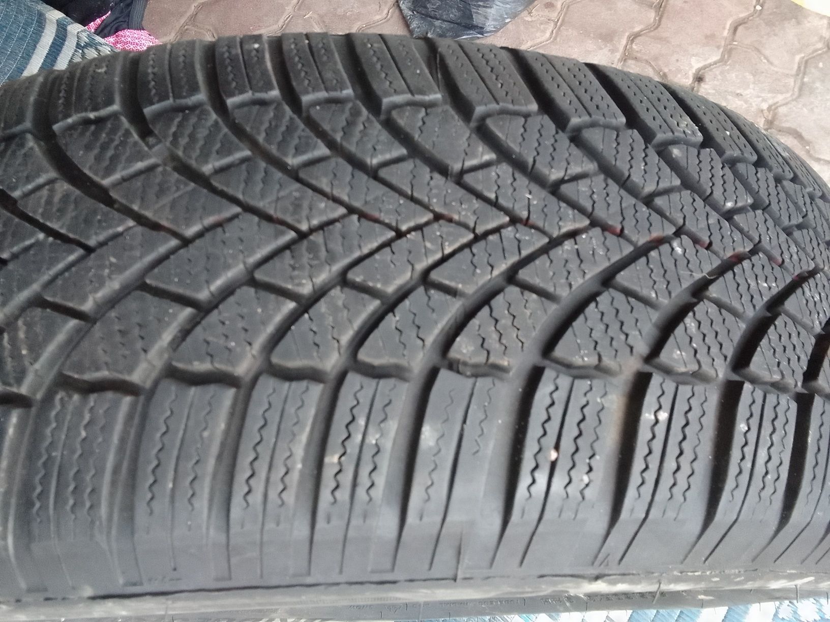 Opona zimowa 205/60r16 BRIDGESTONE 2023r 6.5mm
