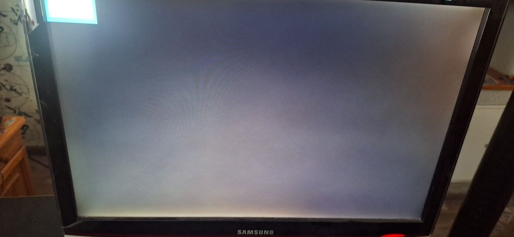 Samsung T220 22" 1680x1050px 16:10 VGA/DVI