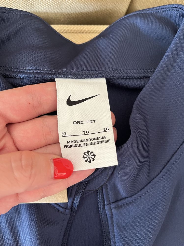 Футбольна кофта Nike