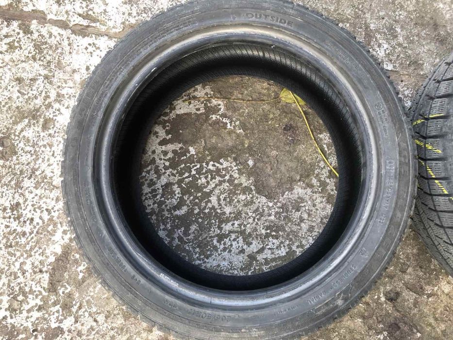 Зимова резина 205/50 R17