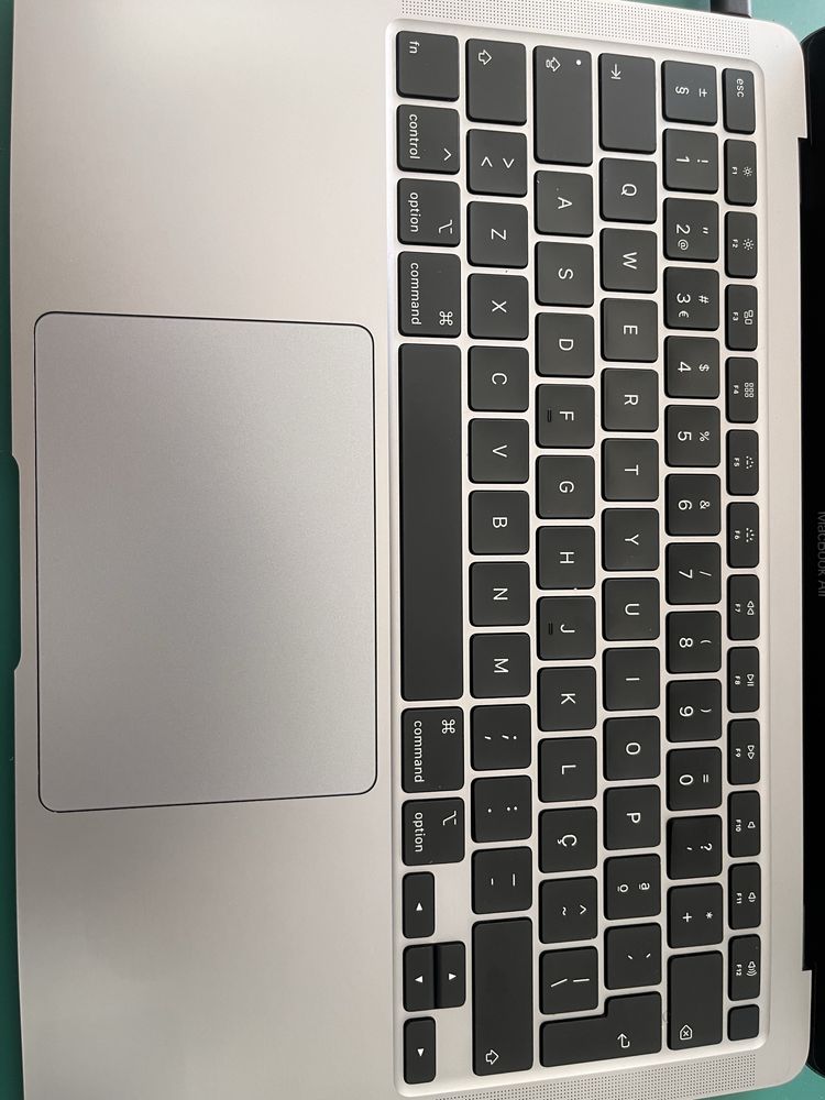 Macbook air 13,3 i5 10 geração 8gb ram 256gb ssd TECLADO PORTUGUÊS