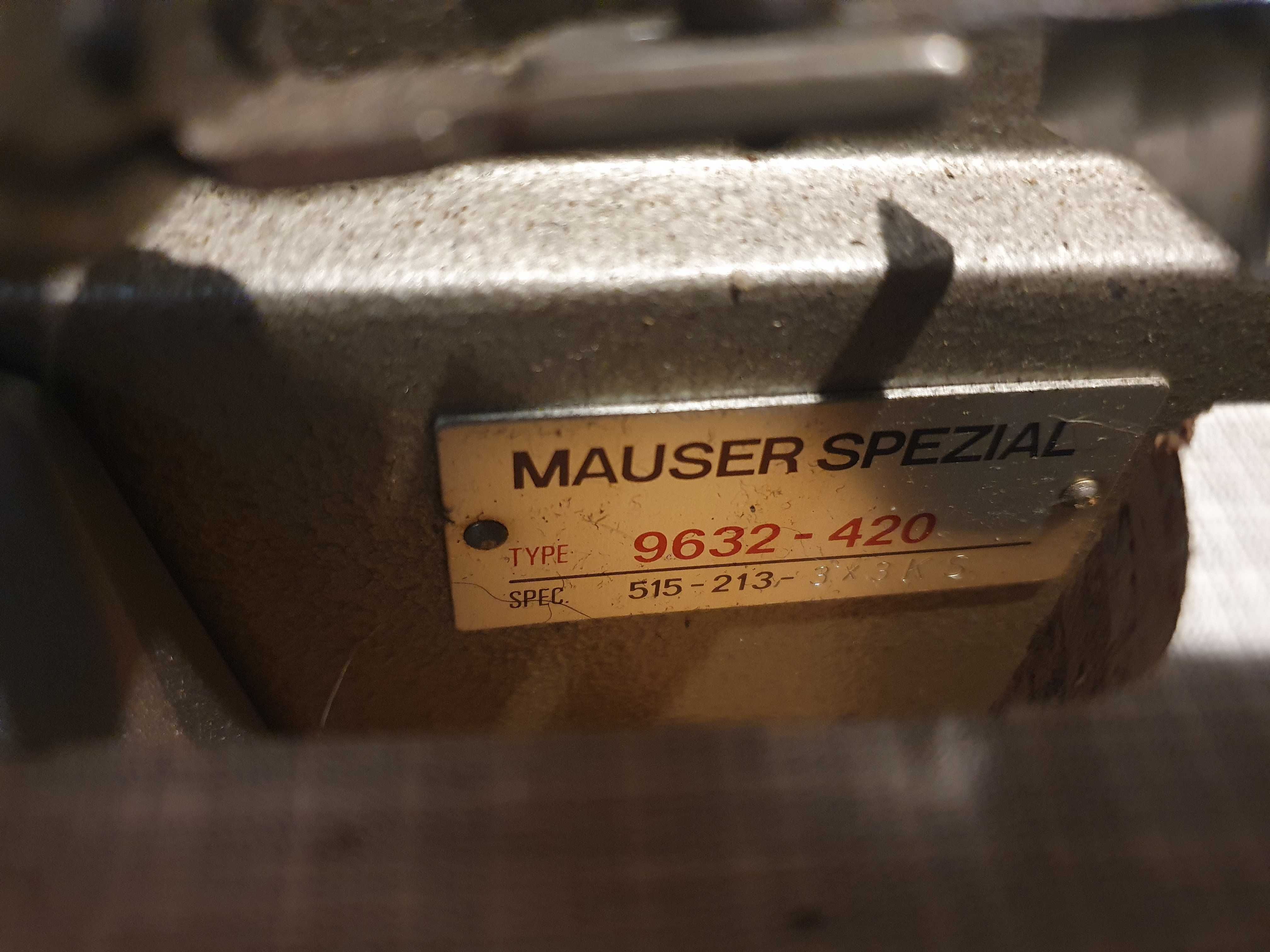 Overlock 5-nitkowy Mauser Spezial 9632
